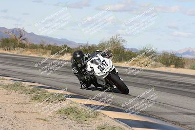 media/Nov-16-2025-Race Pace (Sun) [[8c5fa54630]]/Verified Riders/4-Turn 3 Inside (1050am)/